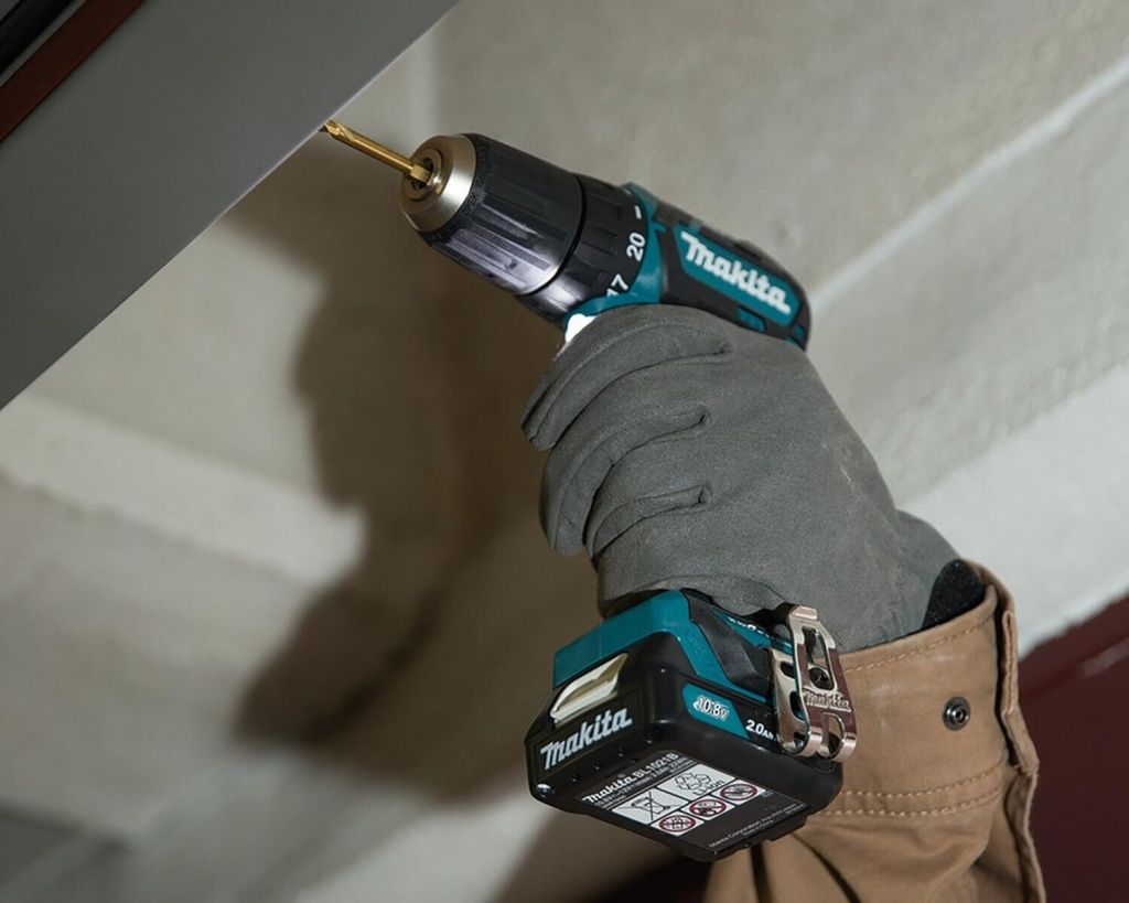 Какой крутящий момент должен быть у шуруповёрта Макита?