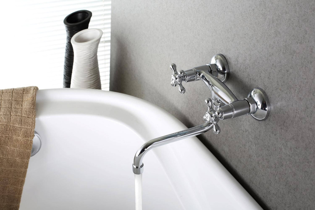 Настенный смеситель