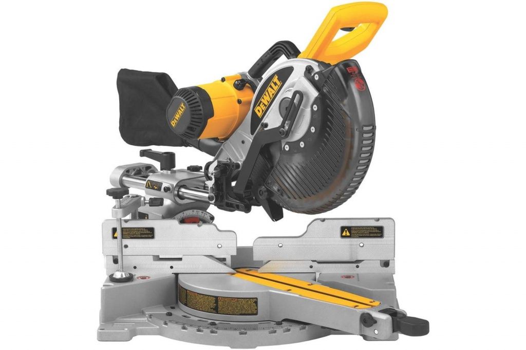 Чем привлекательно модель DeWALT DW717XPS