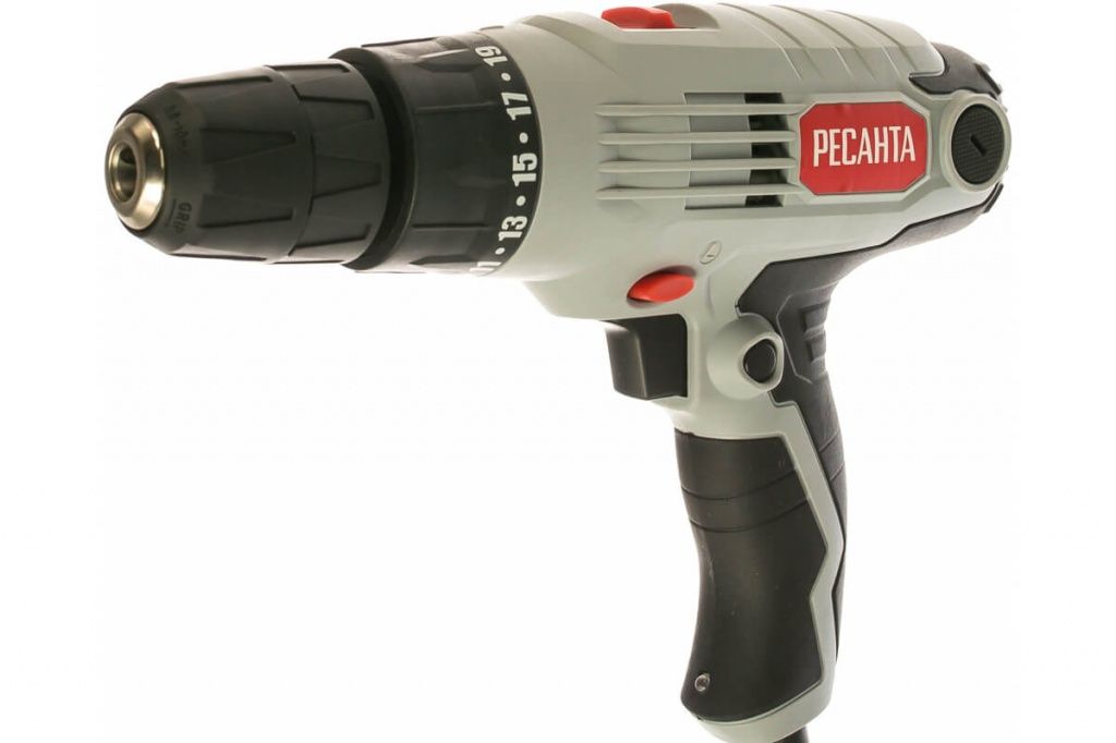 топ сетевых шуруповертов для дома представлен моделью РЕСАНТА СШ-550-2