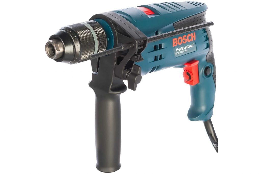 в рейтинг ударных дрелей для дома входит модель BOSCH GSB 1600RE