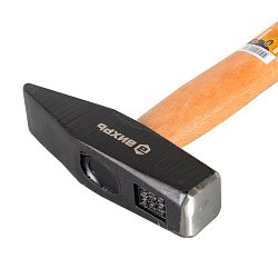 Молоток Вихрь 73/6/8/3 (вес 600гр, квадратный боёк, деревянная ручка)