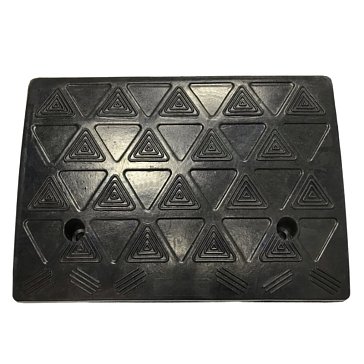 Изображение товара Съезд с бордюра резиновый Технология СР-140-1 00-00003094, средняя часть, с кабель-каналом, без наклеек