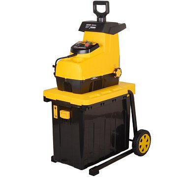 Изображение товара Садовый измельчитель Huter ESH-2800PRO мощный и компактный для бытовых задач