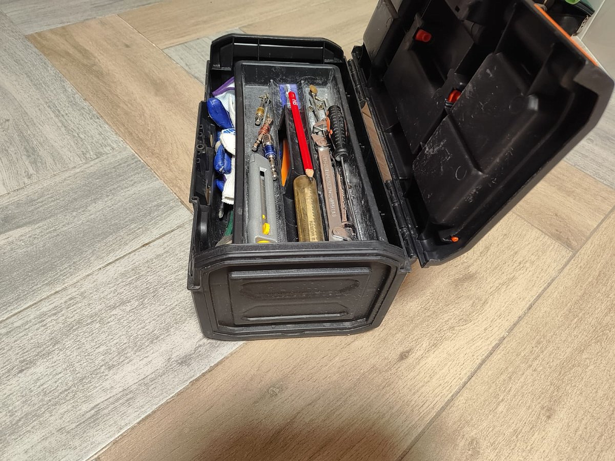 Ящик для инструментов Blocker BR 3940 Boombox (16", материал замка пластик, ширина 215, высота 160) в Череповце
