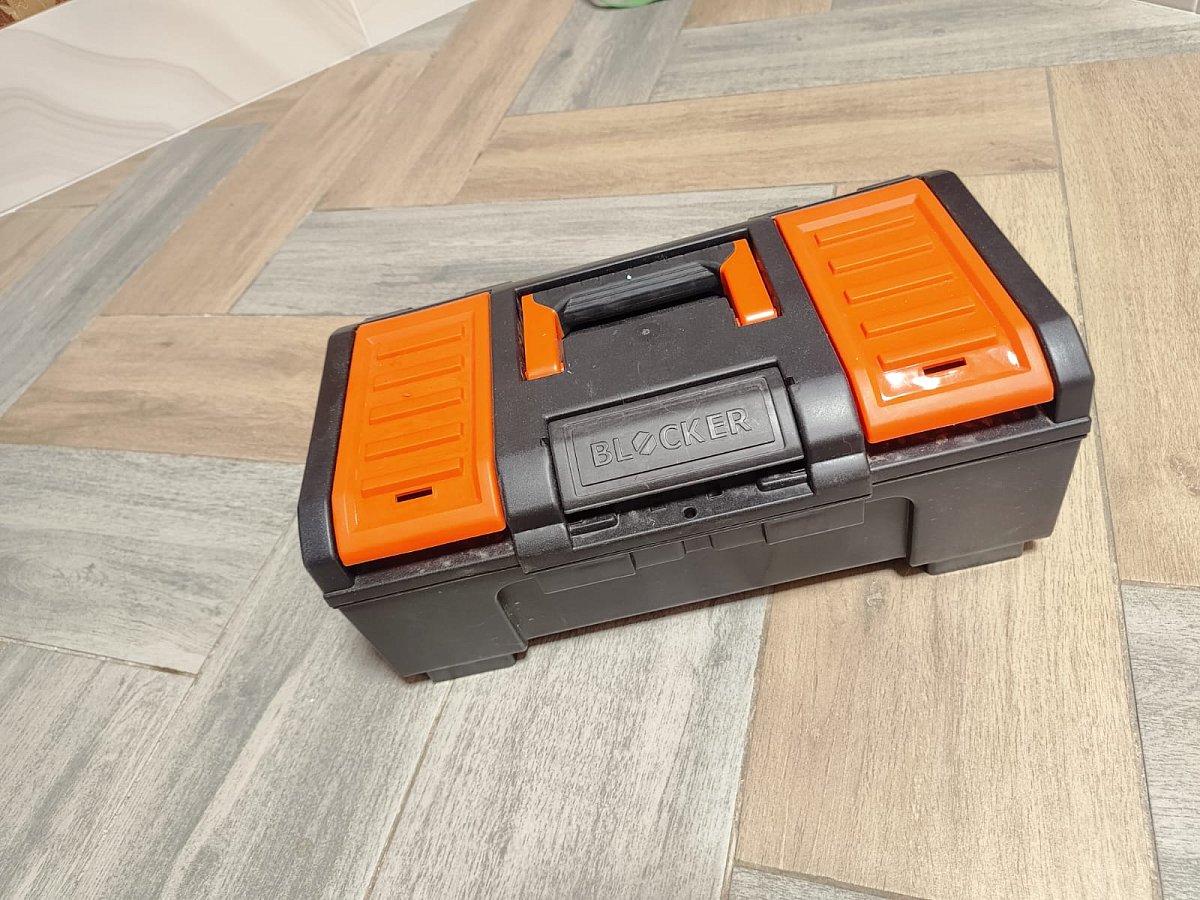 Ящик для инструментов Blocker BR 3940 Boombox (16", материал замка пластик, ширина 215, высота 160) в Череповце