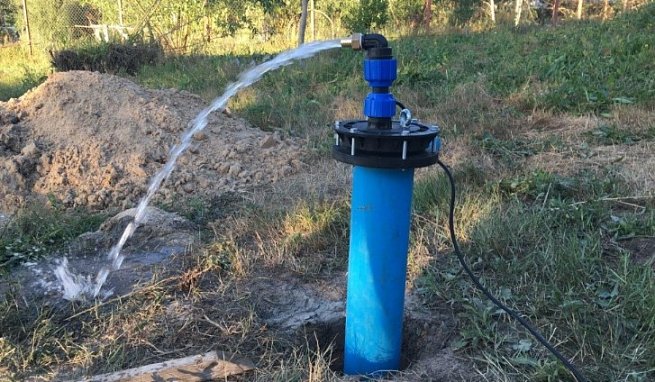 Какой скважинный насос лучше купить – винтовой или центробежный?