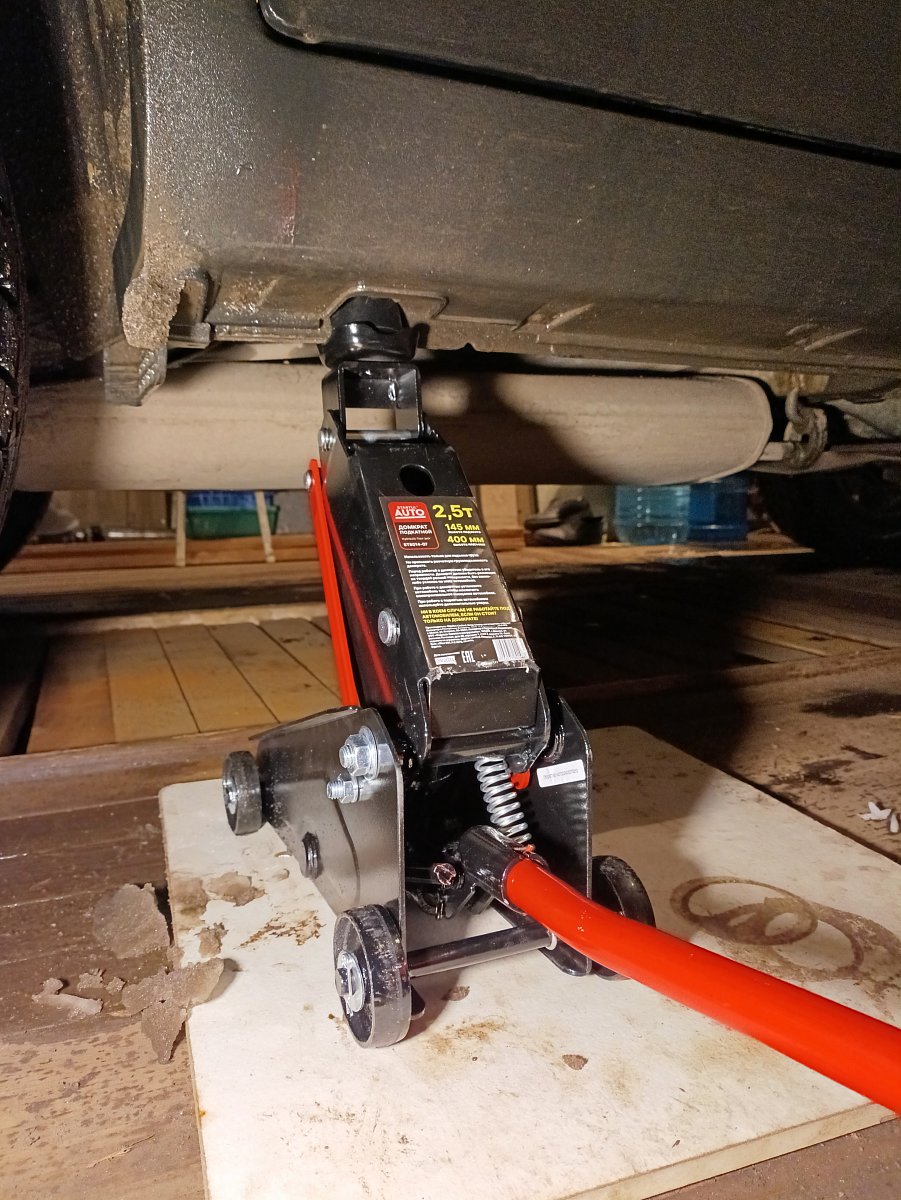 Домкрат подкатной Startul Auto ST8014-07, 2.5 т в Александрове