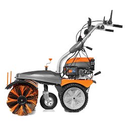 Машина подметальная бензиновая Daewoo DASC 70100E (мощность 7 л.с., вес 86 кг, тяговый привод)