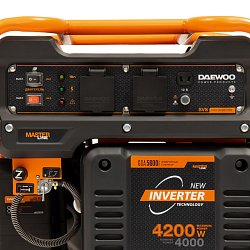 Инверторный бензиновый генератор Daewoo GDA 5600i (мощность 4.2 кВт, объем бака для топлива 13 л)