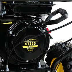Самоходный бензиновый снегоуборщик Champion ST556 (ширина захвата 56 см, мощность двигателя 5.5 л. с.)