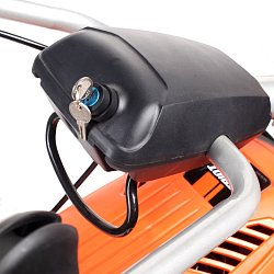 Бензиновая подметальная машина Patriot S 610 P (мощность 5.5 лошадиных сил, ширина 1000 мм, колеса)