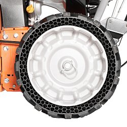 Машина подметальная бензиновая Daewoo SC 8080 