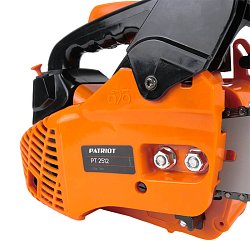 Бензопила для резьбы скульптур одноручная Patriot 2512 (рабочий объем 25 см3, количество звеньев 44, ширина паза 1.3 мм)