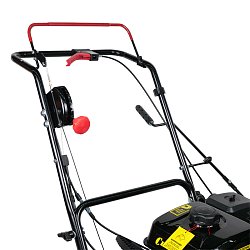 Самоходный бензиновый снегоуборщик Champion ST556 (ширина захвата 56 см, мощность двигателя 5.5 л. с.)