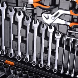 Набор инструментов Вихрь 73/6/7/9, 1/2", 1/4", CrV, в кейсе, 151 предметов