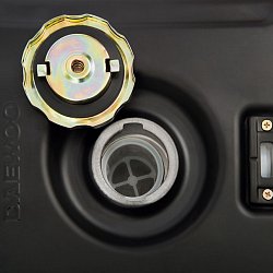 Генератор бензиновый Daewoo GDA 3500 (2.8 кВт, число фаз: 1, 2 розетки 220V)