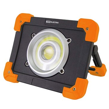 Изображение товара Прожектор переносной светодиодный TDM ФП6 SQ0350-0056 (20 Вт, 1800 Лм, Li-Ion 3,7В, 6,6 Ач, USB)