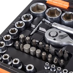 Набор инструментов Вихрь 73/6/7/8, 1/2", 1/4", CrV, в кейсе 108 предметов