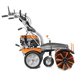 Машина подметальная бензиновая Daewoo DASC 70100E (мощность 7 л.с., вес 86 кг, тяговый привод)