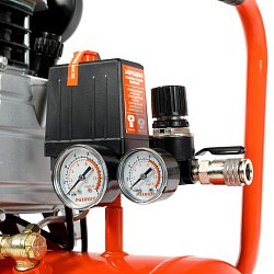 Компрессор Patriot Euro 50-260K 525306316 + набор пневмоинструмента Kit 5В